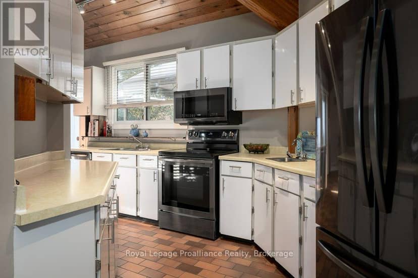 2355 County Rd 3 — photo 17 of 40