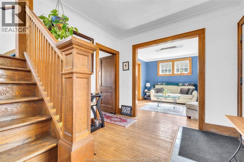 916 Windsor Avenue — photo 3 of 15