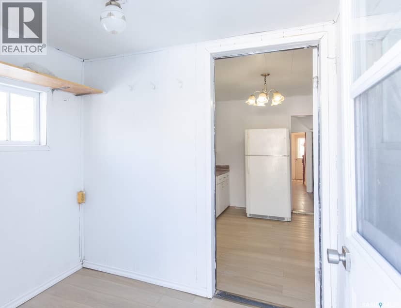 404 Fairford STREET W, Moose Jaw, photo 3