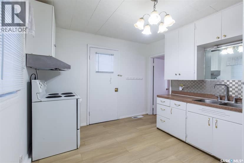 404 Fairford STREET W, Moose Jaw, photo 5