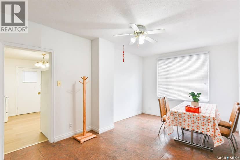404 Fairford STREET W, Moose Jaw, photo 7