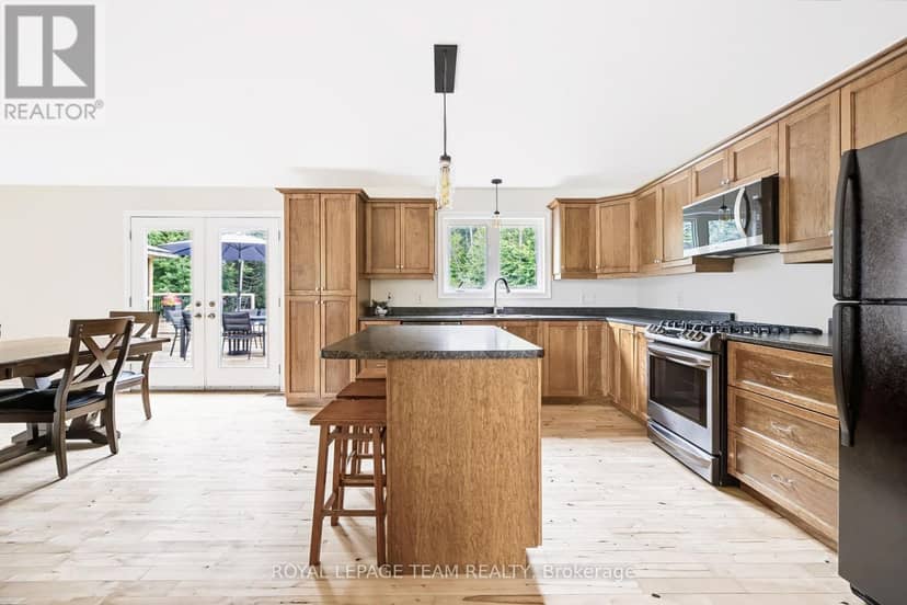 44 Meadowglen Circle — photo 11 of 40