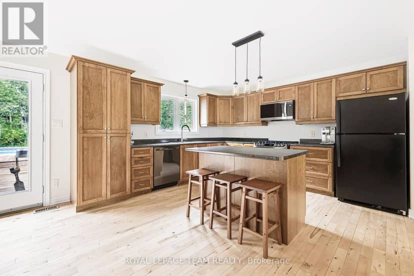 44 Meadowglen Circle — photo 12 of 40