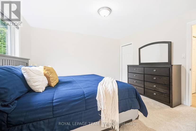 44 Meadowglen Circle — photo 20 of 40
