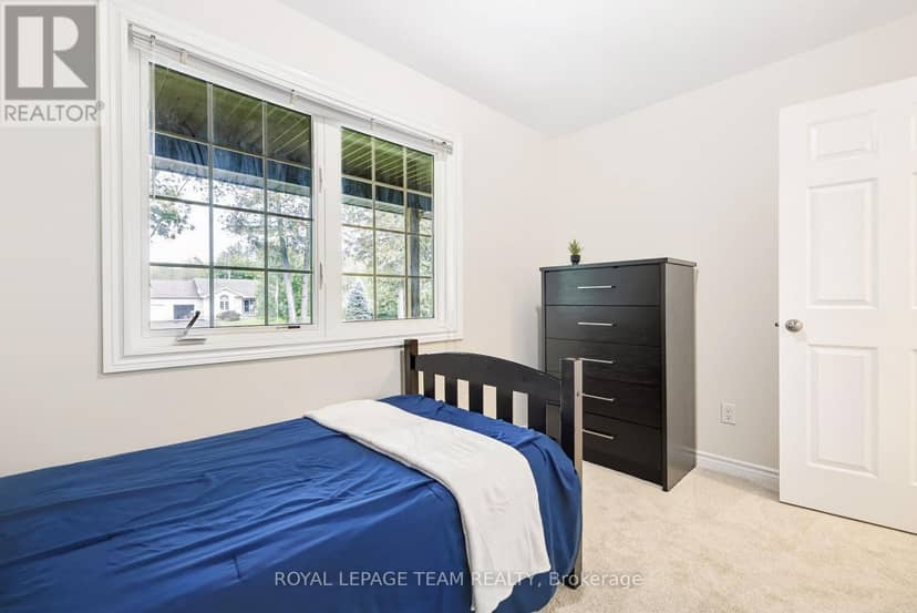 44 Meadowglen Circle — photo 24 of 40