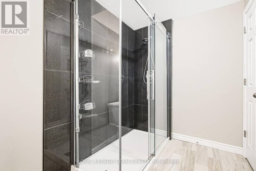 44 Meadowglen Circle — photo 36 of 40
