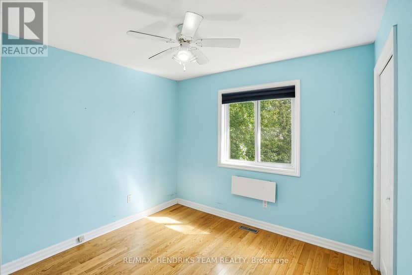 310 Aqueduct Street — photo 16 of 40