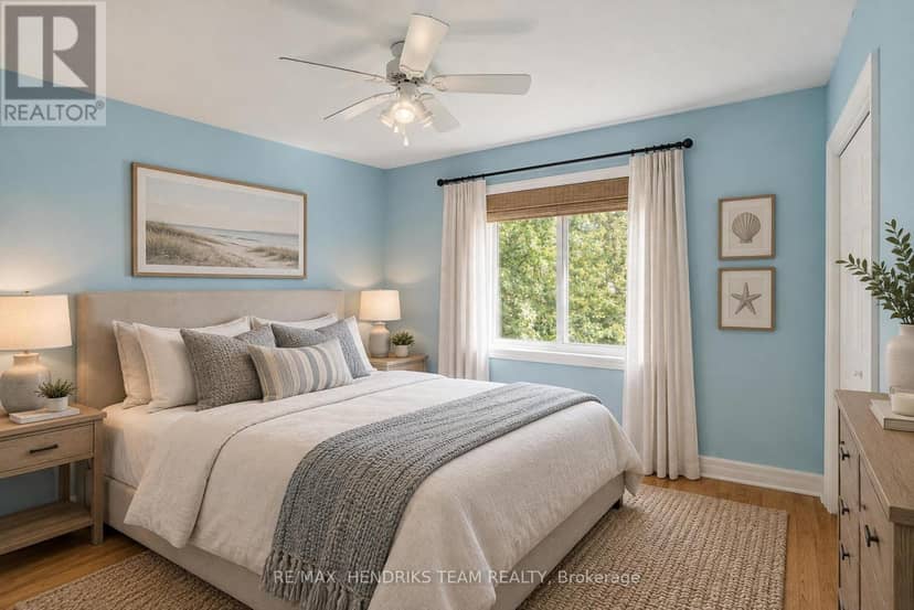 310 Aqueduct Street — photo 17 of 40