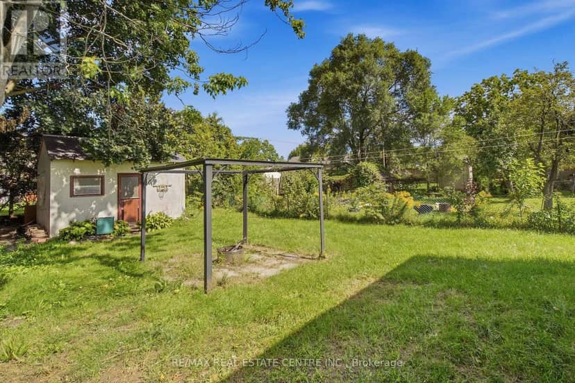 67 Clarence Street — photo 33 of 37