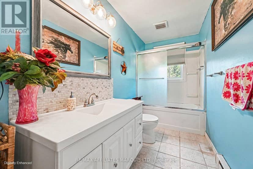 21111 Conc 8 Road — photo 12 of 29