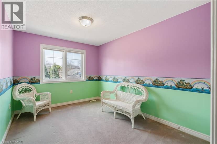 85 EDGEWATER Drive Unit# 10 — photo 29 of 40