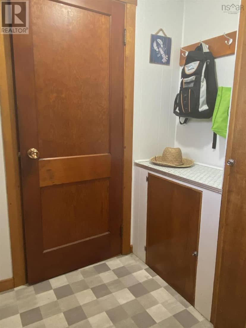 9 Stoddart Drive — photo 11 of 31