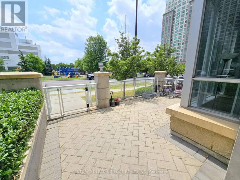 TH120 - 38 Lee Centre Drive — photo 3 of 31