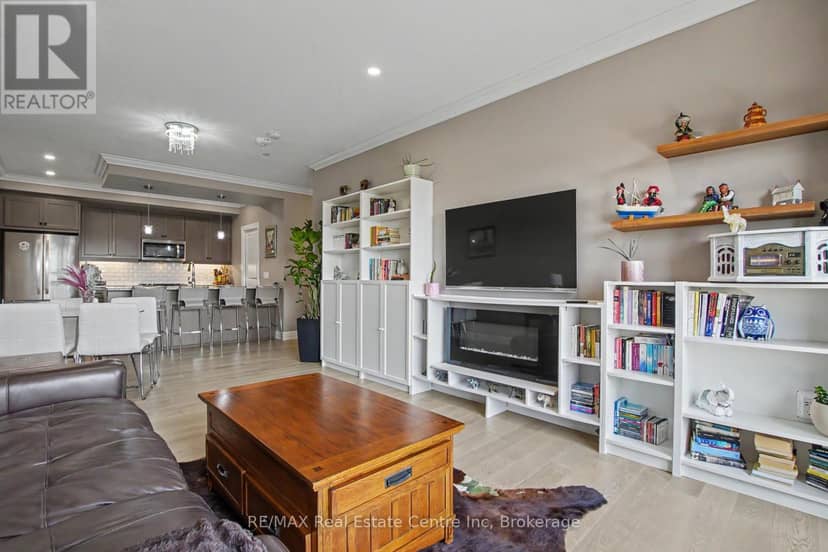 401 - 1878 Gordon Street — photo 14 of 34
