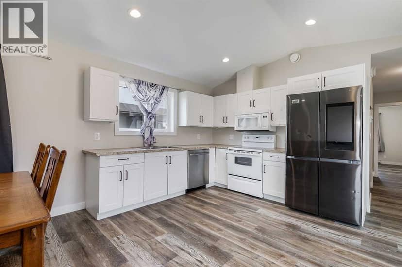 7 Trochu Avenue, Trochu, photo 8