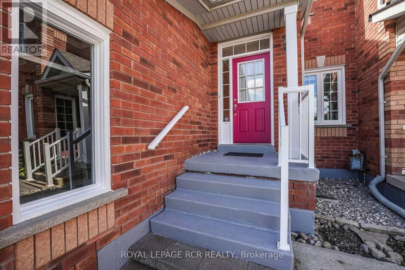 138 Primeau Drive, Aurora, photo 5