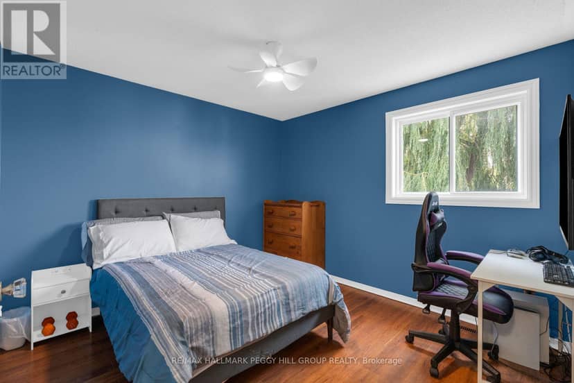 14 Copeman Crescent — photo 10 of 20