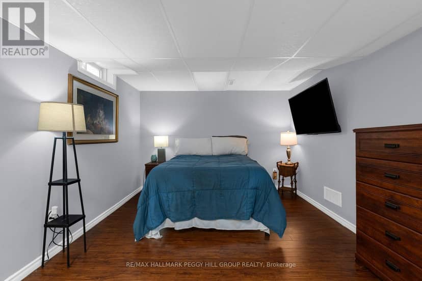 14 Copeman Crescent — photo 13 of 20
