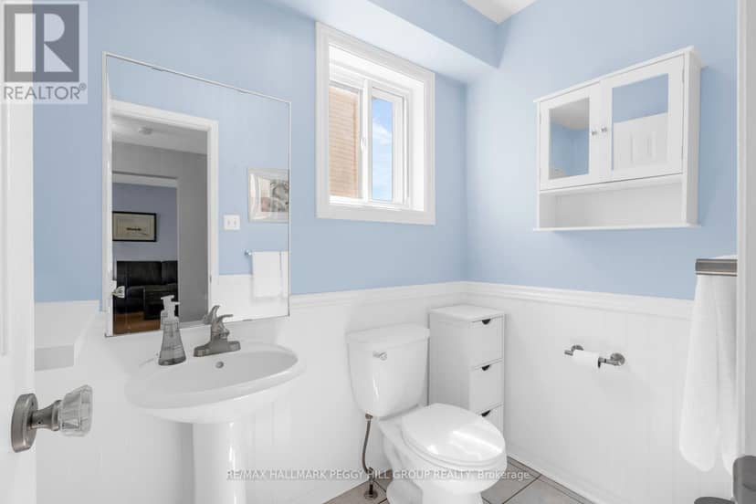 14 Copeman Crescent — photo 8 of 20