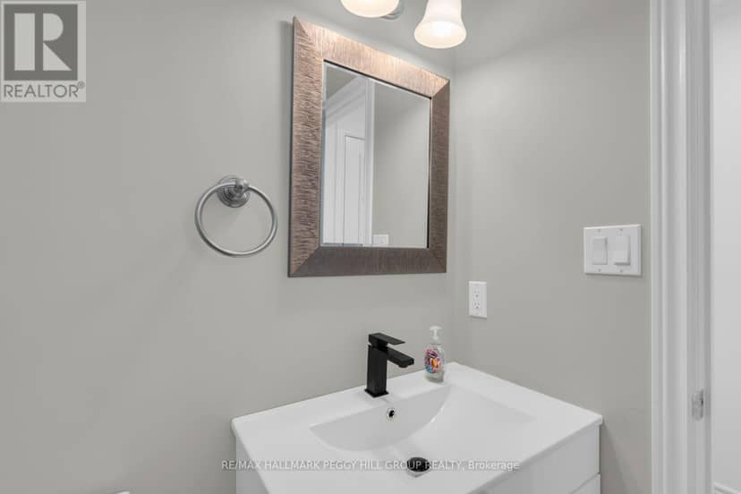 89 Connor Avenue — photo 8 of 22