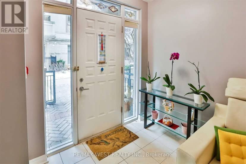 GV-108 - 330 Princess Royal Drive — photo 3 of 19