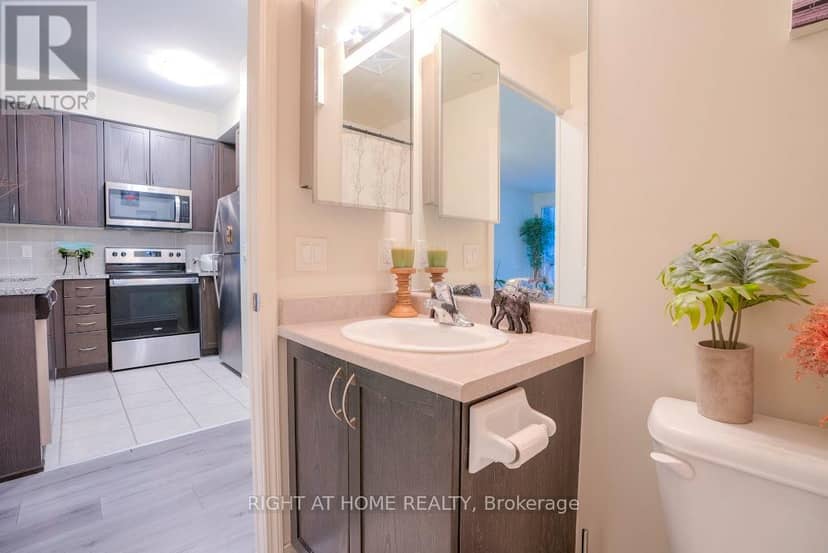 512 - 349 Rathburn Road W — photo 18 of 38