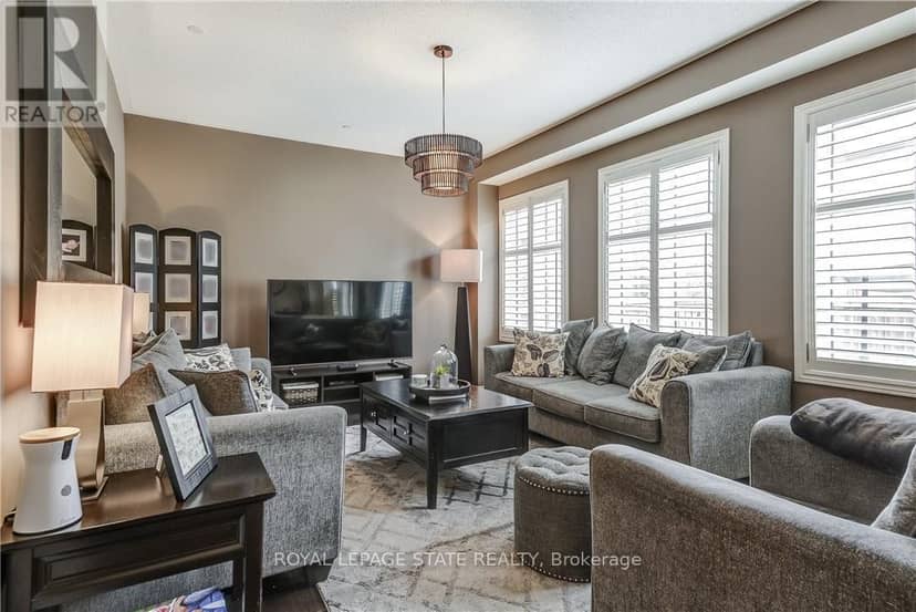 23 McKnight Avenue — photo 12 of 40
