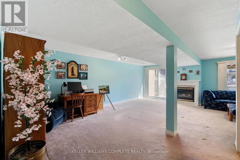 10 - 85 Edgewater Drive — photo 31 of 40