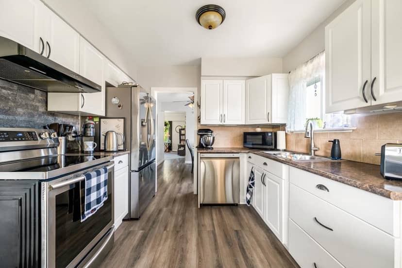 12882 98A AVENUE, Surrey, photo 8