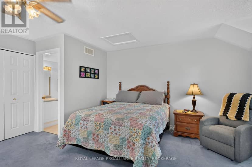 733 Shires Way — photo 13 of 31
