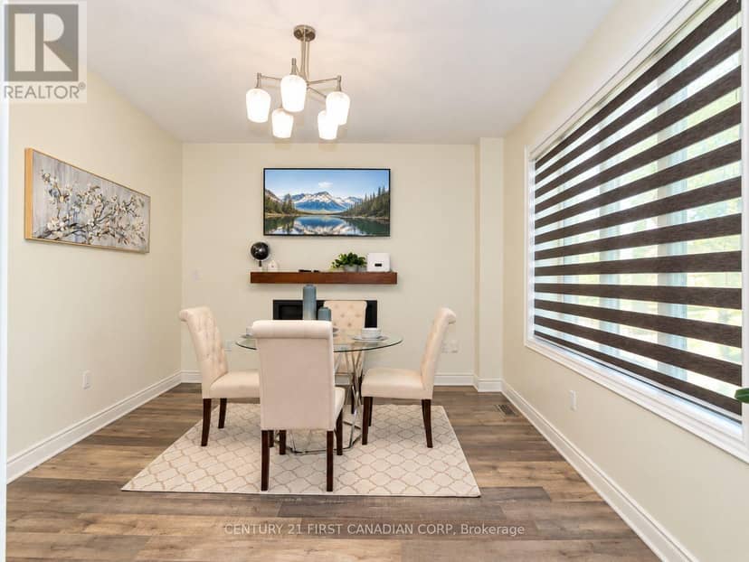 36 Seaton Crescent — photo 17 of 40