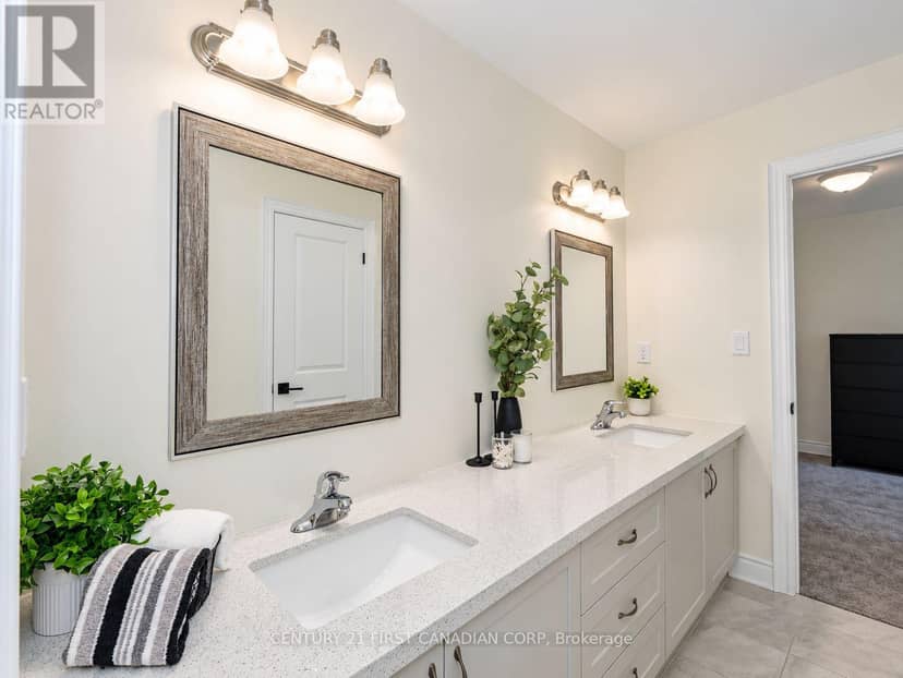 36 Seaton Crescent — photo 32 of 40