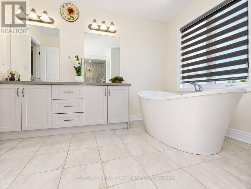 36 Seaton Crescent — photo 39 of 40