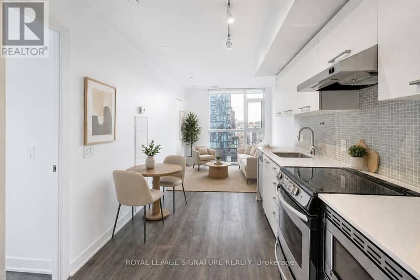 1203 - 87 Peter Street — photo 2 of 32
