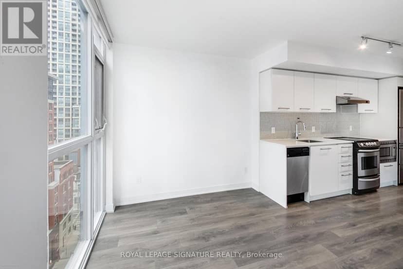 1203 - 87 Peter Street — photo 22 of 32