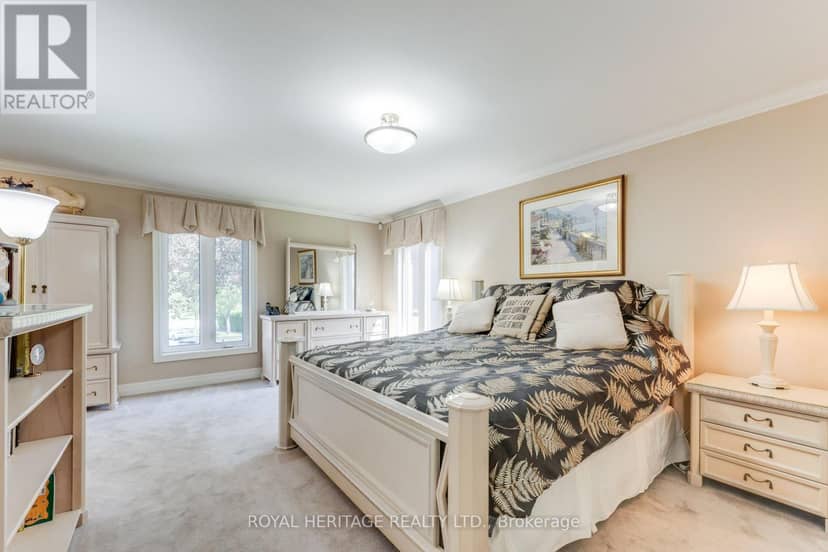 8 Chantrey Court — photo 16 of 40