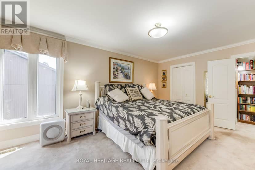 8 Chantrey Court — photo 17 of 40