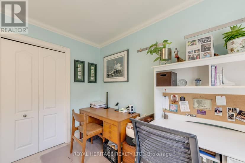 8 Chantrey Court — photo 26 of 40