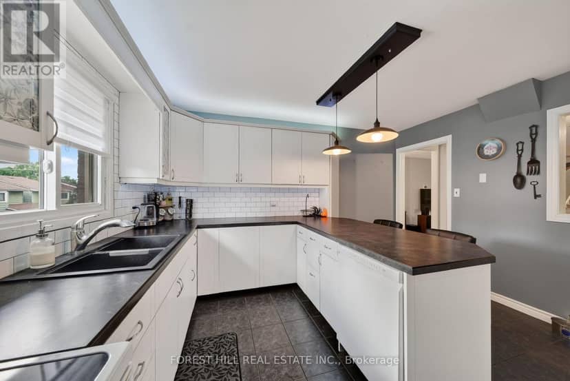 9 - 25 Deer Run Crescent — photo 11 of 25