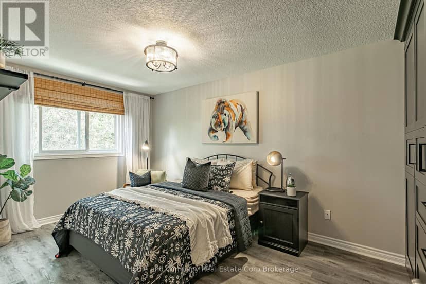 286 Railway Avenue — photo 20 of 40