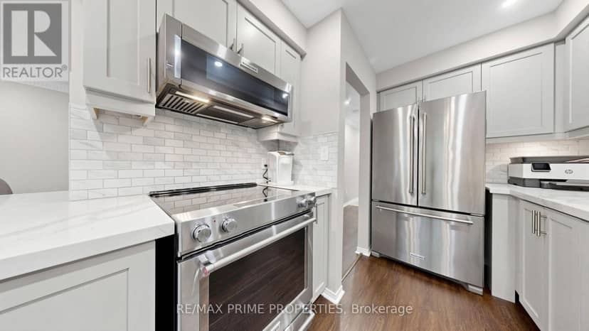 18B - 1084 Queen Street W — photo 12 of 40