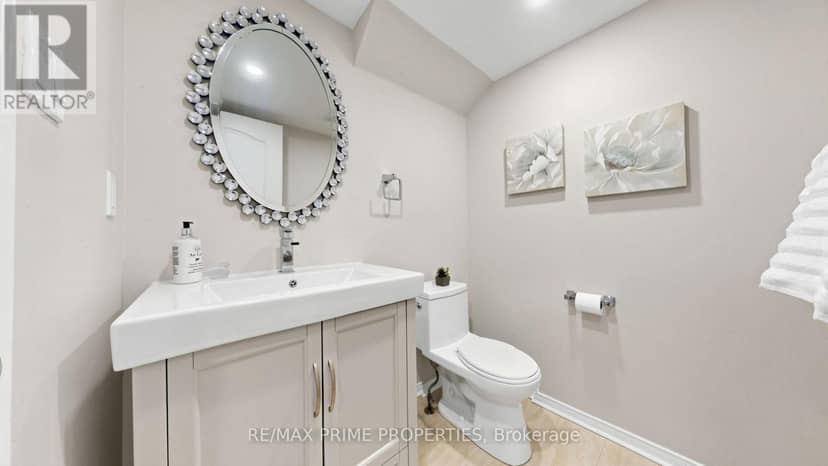 18B - 1084 Queen Street W — photo 15 of 40
