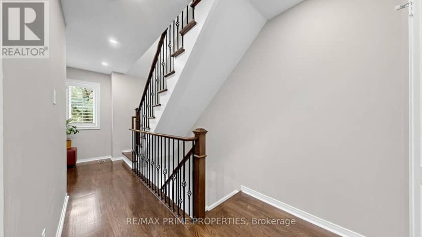 18B - 1084 Queen Street W — photo 17 of 40