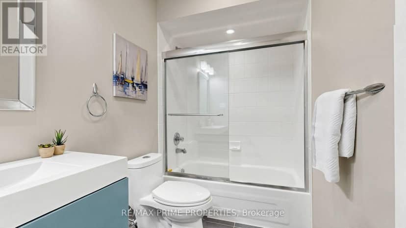 18B - 1084 Queen Street W — photo 29 of 40