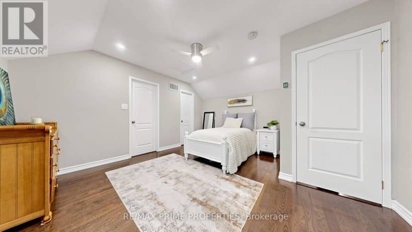 18B - 1084 Queen Street W — photo 31 of 40