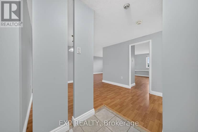 404 - 6720 Glen Erin Drive — photo 16 of 40