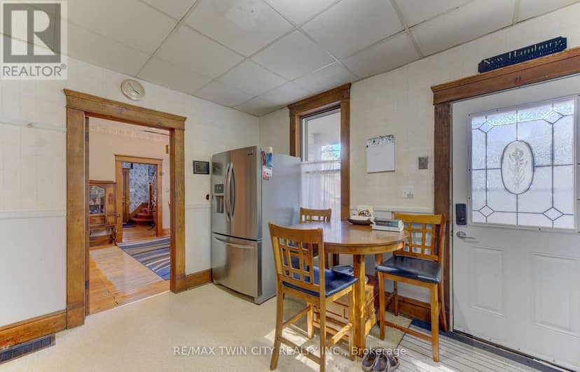 246 Jacob Street — photo 19 of 40