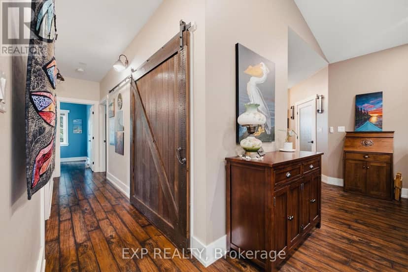 153 James Street — photo 14 of 35