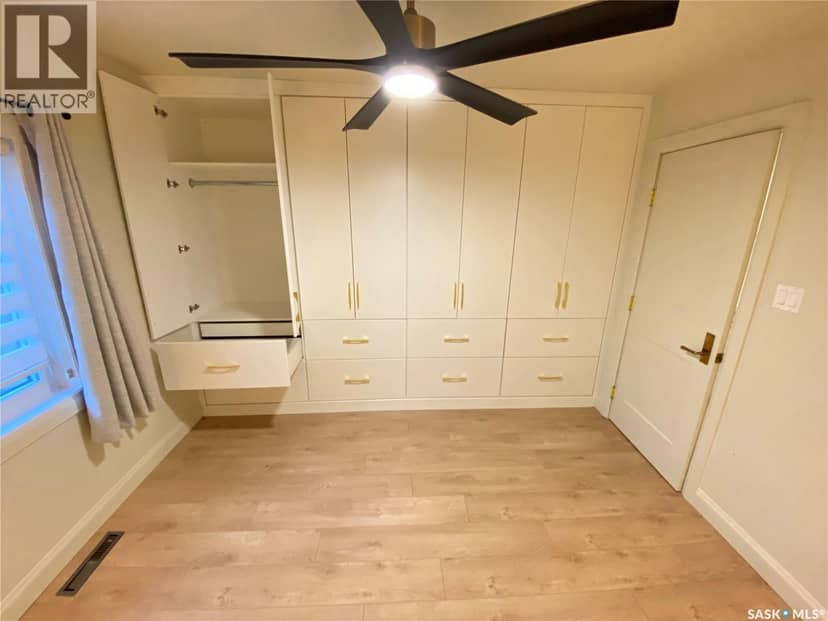324 Sully AVENUE — photo 10 of 33