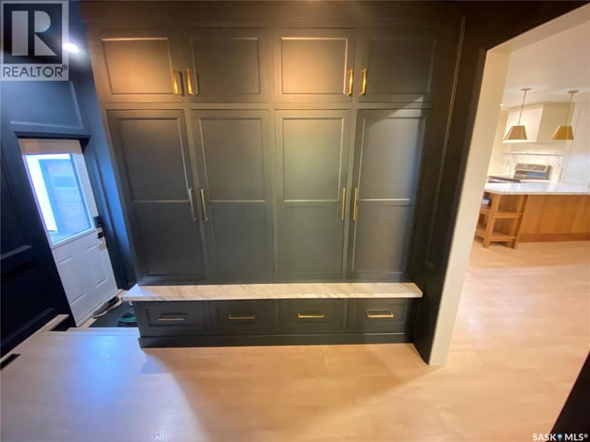 324 Sully AVENUE — photo 12 of 33